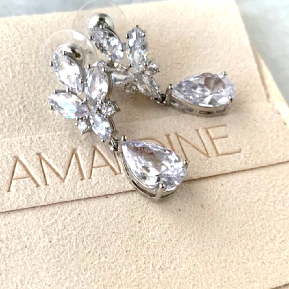 Evangeline Cluster Drop Earrings